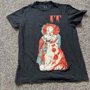 Black Graphic T-Shirt with Horror Design it the clown size large